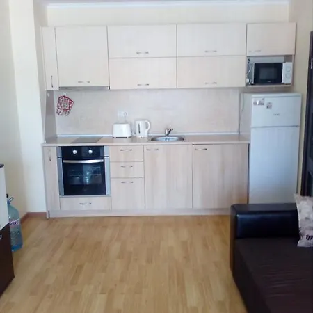 Appartamento In Astoria Elenite